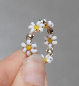 Handgefertigter Gänseblümchen-Kettenring auf Bestellung jede Größe jede Farbe - Bild 1 von 2