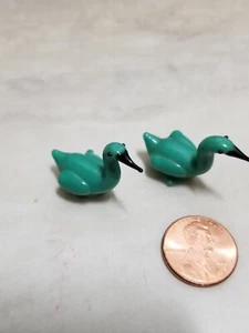 VINTAGE HANDGEFERTIGTE PORZELLAN MINI ENTEN 2ER SET GRÜN - Bild 1 von 3