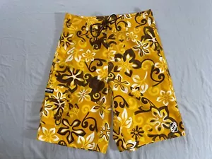 Counter Culture Vintage Quick Dry Cargo Board Shorts. Yellow Floral, Men's 30. - Picture 1 of 5