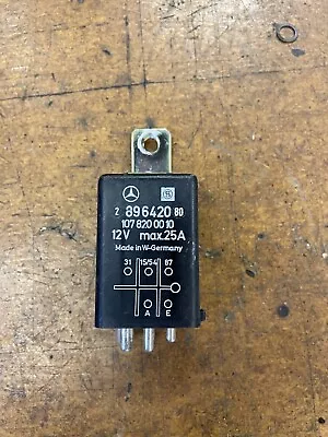 Mercedes R107 560SL 380SL relé, descongelador ventana 1078200010 Foto 1 de 4