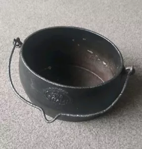 Antique Oval Iron Gypsy Hanging Cauldron Cooking Pot - Picture 1 of 8