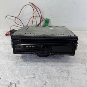 Old School 1990’s Pioneer DEH-760 CD Radio Car Stereo RARE!! (Flaw) | TESTED ✅ - Bild 1 von 16