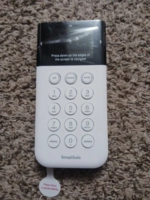 SimpliSafe SSKP3Wireless Security Keypad White Powers On - Image 1 of 4