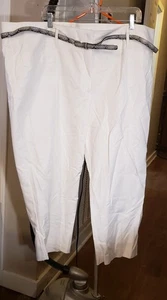 NWT - Dana Buchman - White Capri Pants with Black Belt - Size 24W - Picture 1 of 6