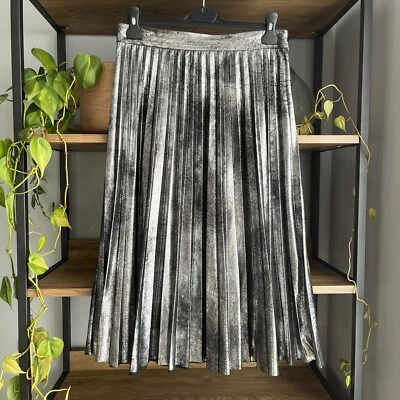 Saia Midi Plissada Zara M/12 Prata Polida Camurça Falsa Sensação Macia Quase Não Usada - Imagem 1 de 4