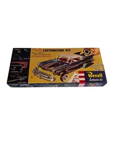 Revell 1961 Chrysler Customizing Kit Model Car Unassembed Old New Stock - Picture 1 of 7