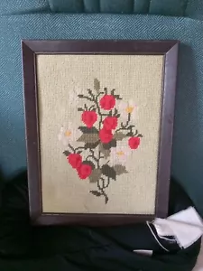 FRAMED Art Deco strawberry needlepoint canvas - Picture 1 of 1