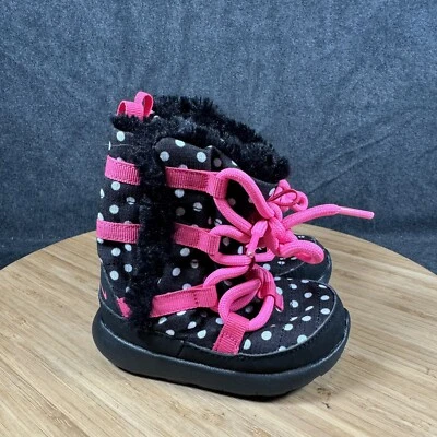 Nike Roshe One Hi Niño Pequeño Negro Invierno Copo de Nieve Botas Talla 4C NUEVAS Foto 1 de 4