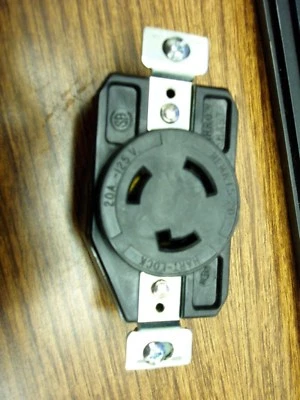 ARROW HART 6200 SINGLE LOCKING RECEPTACLE (QTY 10) 20A 125V 2P 3W GRD BLACK  - Image 1 of 3