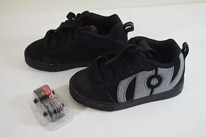 Heelys No Bones Lo Boys Sneakers Shoes New Kids Black Gray Skate USA 1 Youth - Picture 1 of 7