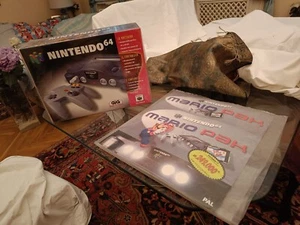 Nintendo 64 Mario Pak Bundle ITA BRAND NEW - Foto 1 di 7