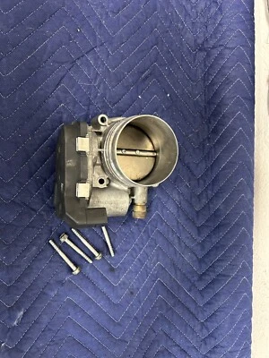 2011-2013 BMW F10 535i N55/ENGINE THROTTLE BODY ASSEMBLY/OEM/7597871-01 Foto 1 de 4