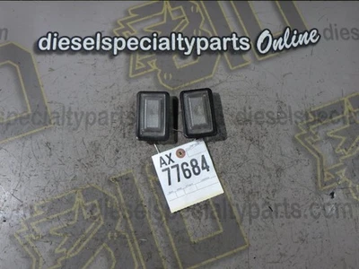 1989 1990 CHEVROLET CORVETTE 5.7 AUTO CONVERTIBLE INTERIOR DOME MAP LIGHTS (2) - Image 1 of 4