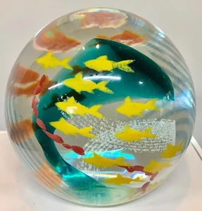 Vintage ART GLASS ball FISH Nautical Caithness Blown SCOTLAND Gift Decor GD - Picture 1 of 10