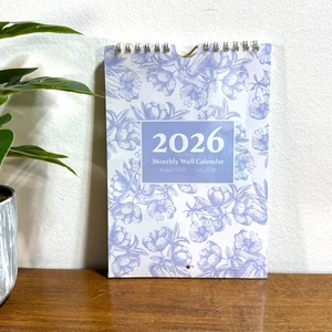 2025-2026 Planer Monatlicher Wandkalender Lady Jayne Blumen klein - Bild 1 von 4
