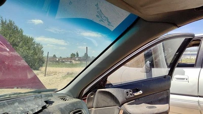 Honda Accord 1995 pasajero derecho un pilar moldura parabrisas poste panel OEM gris Foto 1 de 4