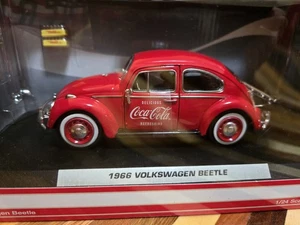 1966 Volkswagen Beetle with Rear Luggage Rack Two Bottle Cases 1:24 Scale Red - Picture 1 of 5