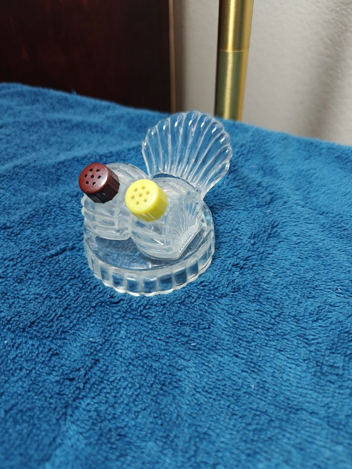 Juego de coctelera de vidrio estilo Art Deco Fantail vintage de los años 50 sal pimienta  Foto 1 de 4