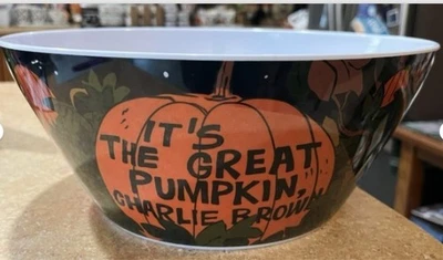 ESCENA DE PARCHE SNOOPY/PEANUTS GRAN CALABAZA CHARLIE MARRÓN - PLATO TAZÓN TAZAS Foto 1 de 2