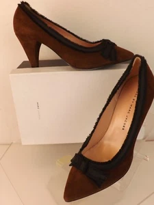 NIB MARC BY MARC JACOBS BROWN SUEDE GROSGRAIN BOW POINTY TOE PUMPS 38 $395 - Imagen 1 de 12