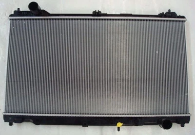 Conjunto de radiadores TYC 2968 para modelos Lexus IS250/IS350 2,5 L/3,5 L L L4/V6 2006-2013 Foto 1 de 3