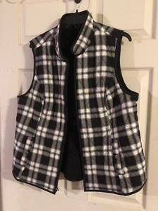Women’s White And Black Buffalo Plaid Fleece Lined Vest Size L Croft And Barrow - Picture 1 of 6