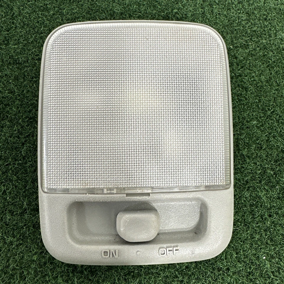 Luz domo mapa superior trasero y de carga gris Nissan Titan e Infiniti OEM Foto 1 de 4