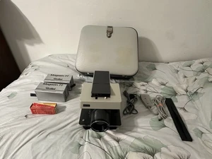 Rollei P11 Slide Projector Franke Heidecke In Mint Condition W Original Case - Picture 1 of 24
