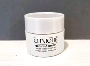 Clinique Smart Broad Specturm SPF 15 Custom-Repair Moisturizer 0.5 fl oz - Picture 1 of 2