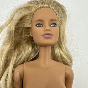 Puoi Essere Tutto Barbie Tennista Bambola GJL65 - Foto 1 di 6