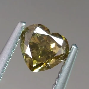 1.00cts Heart Untreated Fancy color Greenish Champagne Natural Loose Diamonds - Picture 1 of 3