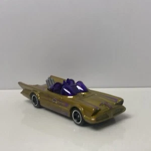 1966 66 TV Series Batman Batmobile Collectible 1/64 Scale Diecast Diorama Model - Picture 1 of 4