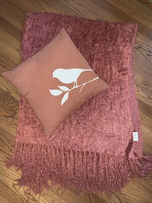 Chenille Throw Fringe Accent Blanket Matching Accent Bird Pillow Used 16x16 Foto 1 de 4