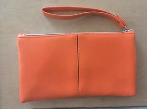 Women’s Wallet 4“ X 8“ Zippered Top Made Of Recycled Rubber~ Super Cute - Picture 1 of 6