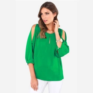 Top blusa Under Skies per Lulus verde raso manica lunga - Foto 1 di 12