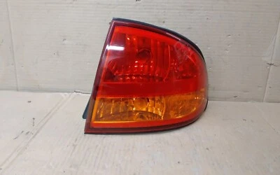 Lámpara de luz trasera Oldsmobile Alero 2000 montada en cuarto lado derecho con arnés Foto 1 de 4