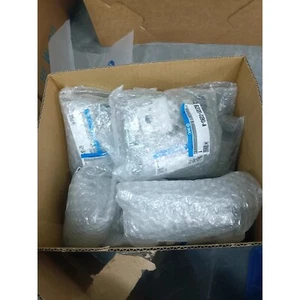 1PCS New SMC Precision Pressure Reducing Valve IR2020-02BG-A - Picture 1 of 1