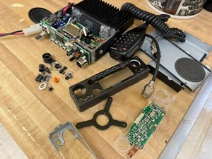 KENWOOD TM-241A TWO METER HAM RADIO TRANSCEIVER FOR PARTS OR REPAIR VHF FM 144 - Zdjęcie 1 z 8
