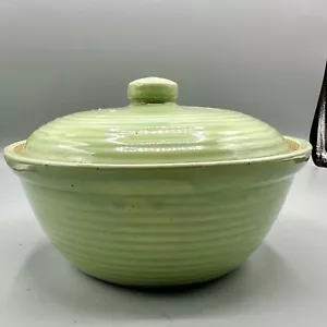 Western Stoneware Monmouth Pottery Green Casserole Bean Pot W/ Lid - Picture 1 of 13