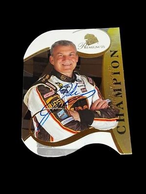 Dale Jarrett PRESS PASS PREMIUM 2005 UPS NASCAR LEGEND VINTAGE autographed card - Image 1 of 2