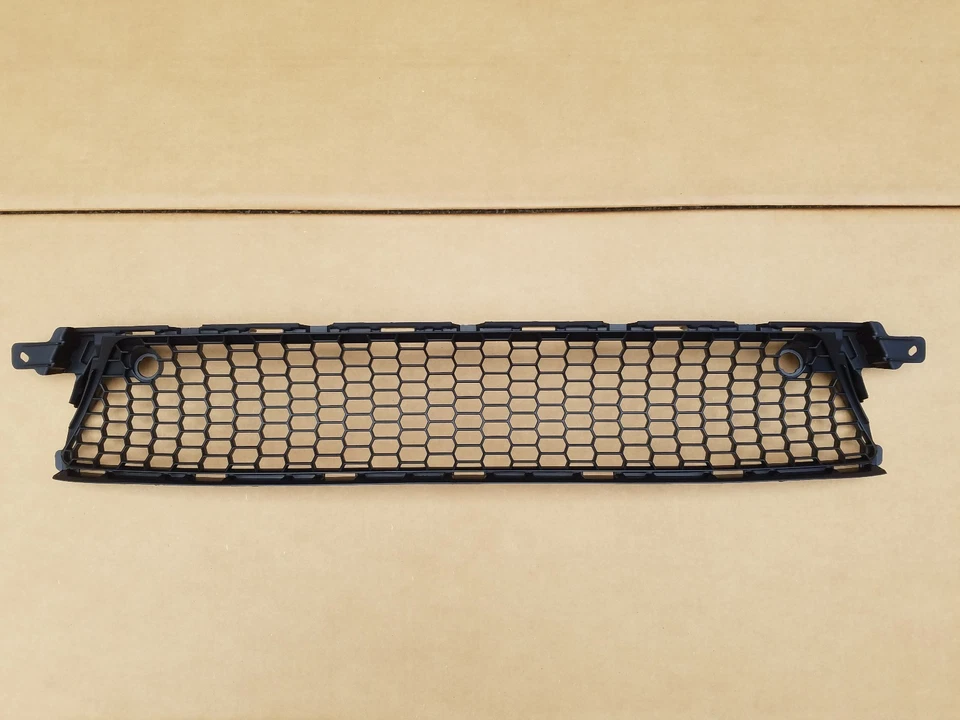 compatível com 2014 2015 2016 LEXUS IS250 IS350 tampa do para-choque dianteiro grade inferior centro NOVO - Imagem 1 de 1