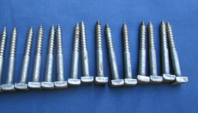 14 tirefonds boulons vis à bois en fer Tête carré 1,4 cm ancien 8/70 - Photo 1/2