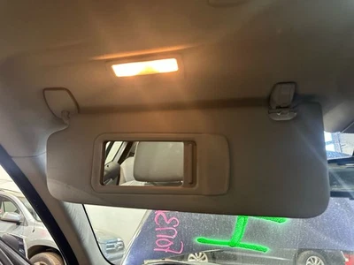 Parasol izquierdo usado se adapta a: BMW 528I 2013 vinilo iluminado grado A izquierdo Foto 1 de 4