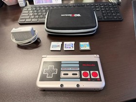 Nintendo 3DS XL Retro Silver Edition + Games & Case