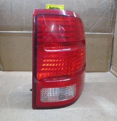 Luz trasera derecha lado pasajero Ford Explorer 2002-2003 4 puertas OEM-1L2Z13404AA Foto 1 de 4