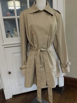 Abrigo de lluvia DKNY beige con doble botonadura bolsillos con cinturón puño ajustable forrado 1X Foto 1 de 4