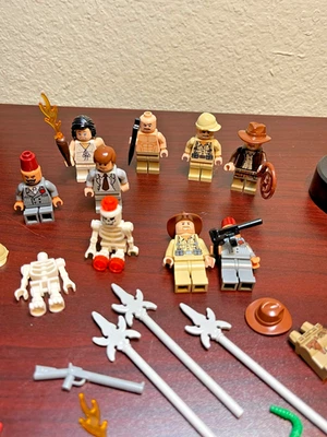 Lego Indiana Jones Minifigures, Temple Escape Mix Lot READ DESC . - Image 1 of 4