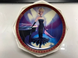 NEW The 1960 BARBIE Solo in the Spotlight Fashion Danbury Mint Plate #F7232 - Picture 1 of 4