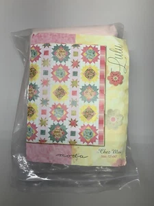 Moda Lulu Chez Mai Quilt Kit 72” x 80” - Picture 1 of 7