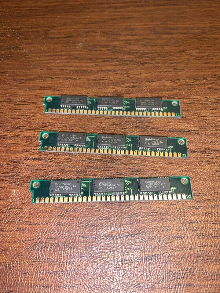 Set of 3 SIMM 30-pin GoldStar GMM791000NS-70 Memory 1MB x 9 70NS - Image 1 of 1